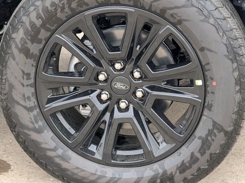 New 2025 Ford F150 Platinum w/ Equipment Group 702A High image 9