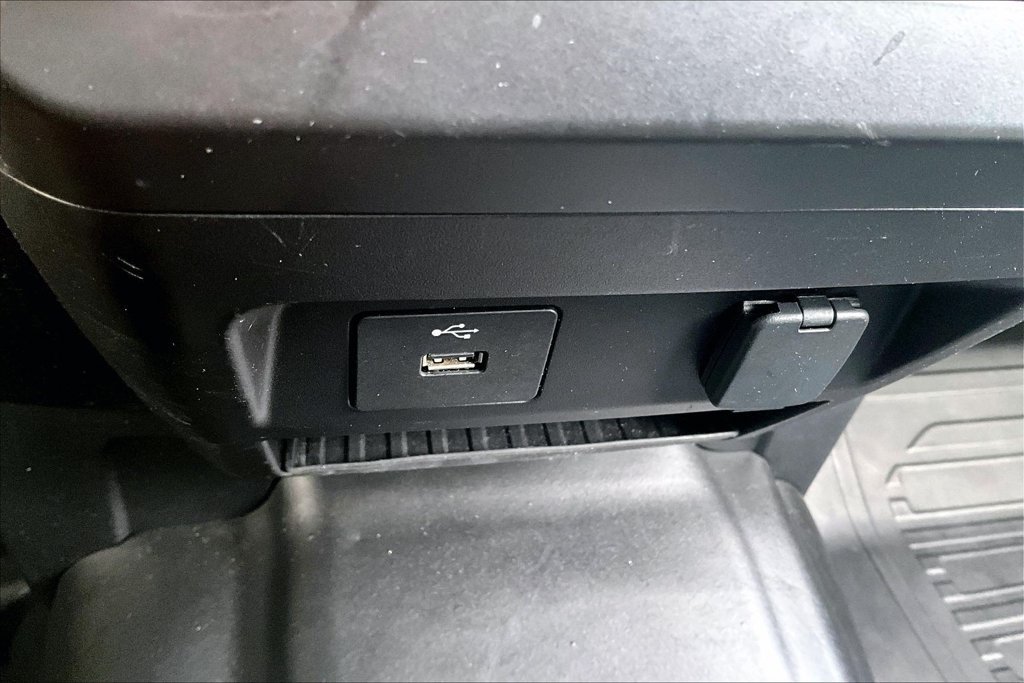Used 2020 Ford F150 XL w/ Equipment Group 101A Mid AWD/4WD image 17