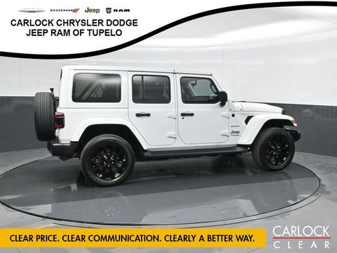 Used 2022 Jeep Wrangler Sahara w/ Cold Weather Group image 4