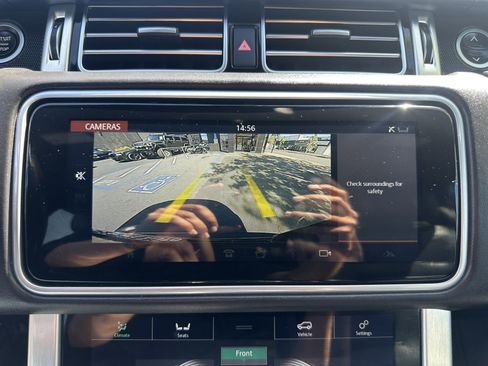 Used 2018 Land Rover Range Rover HSE image 26