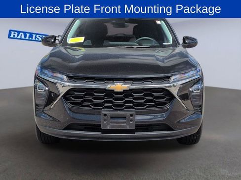 Used 2024 Chevrolet Trax LS w/ LS Convenience Package FWD image 8