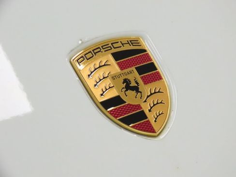 Certified 2025 Porsche Macan 4 Electric AWD/4WD image 14