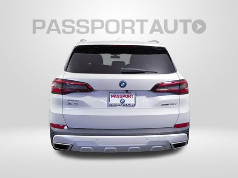 Used 2022 BMW X5 xDrive45e w/ Executive Package AWD/4WD image 6