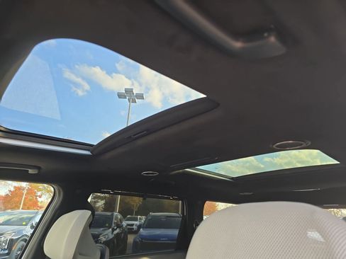 New 2026 Kia EV9 GT-Line AWD/4WD image 32