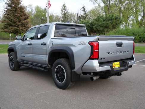 New 2026 Toyota Tacoma TRD Off-Road AWD/4WD image 3