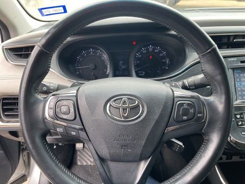 Used 2016 Toyota Avalon Touring image 8