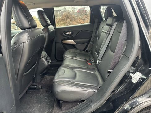 Used 2018 Jeep Cherokee Limited w/ High Altitude Package image 20