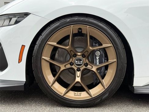 Used 2025 Ford Mustang GT Premium w/ GT Performance Package RWD image 16
