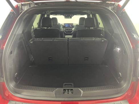 Used 2025 Ford Explorer ST-Line w/ Premium Package image 29