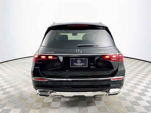 Used 2026 Mercedes-Benz Maybach GLS 600 4MATIC image 6