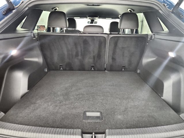 Used 2026 Volkswagen Atlas Cross Sport SE FWD image 36