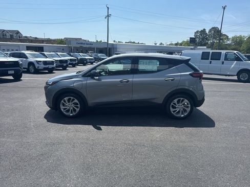New 2027 Chevrolet Bolt LT FWD image 16