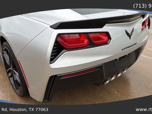 Used 2016 Chevrolet Corvette Stingray Coupe w/ 3LT Preferred Equipment Group RWD image 19