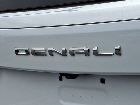 Used 2026 GMC Yukon XL Denali w/ Sun & Power Step Package AWD/4WD image 33