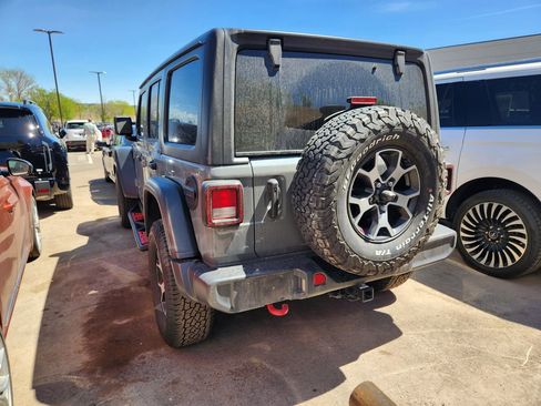 Used 2020 Jeep Wrangler Unlimited Rubicon w/ Cold Weather Group AWD/4WD image 22