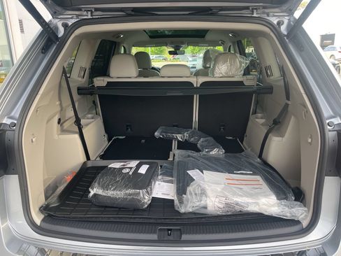 New 2026 Volkswagen Atlas SE FWD image 28