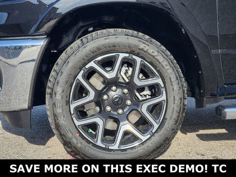 New 2026 RAM 1500 Laramie AWD/4WD image 8