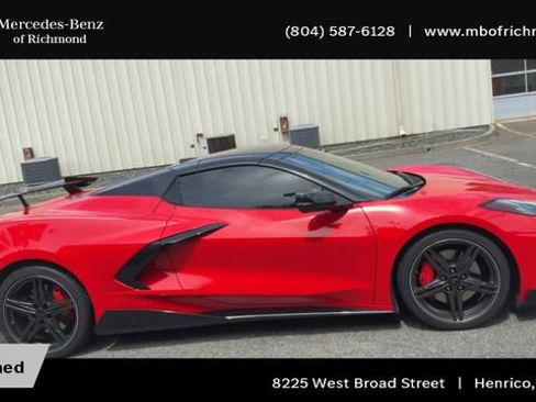 Used 2024 Chevrolet Corvette Stingray Premium Conv w/ Z51 Performance Package RWD image 3