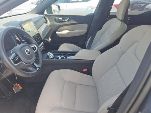 Used 2026 Volvo XC60 B5 Plus AWD/4WD image 4