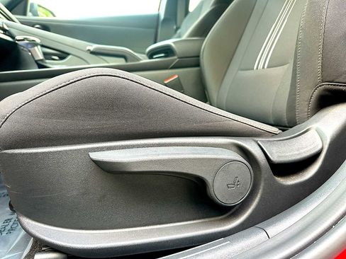 Used 2025 Hyundai Elantra Sport image 14