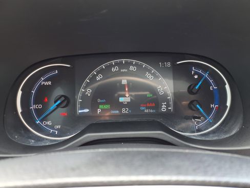 Used 2025 Toyota RAV4 XSE AWD/4WD image 15