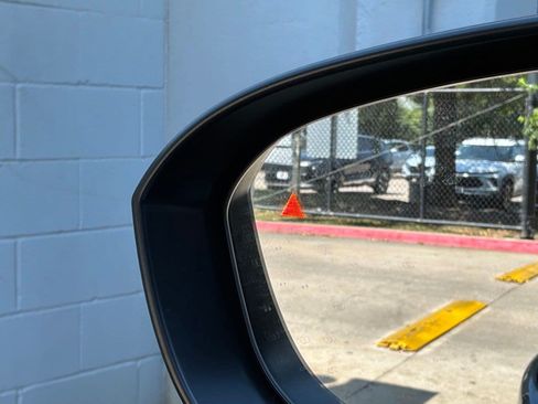 Used 2025 Nissan Rogue SV FWD image 20