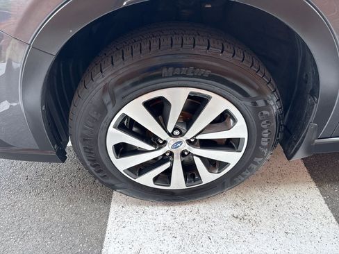 Used 2022 Subaru Outback Premium AWD/4WD image 13