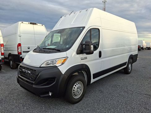 New 2025 RAM ProMaster 3500 w/ Roll-Up Rear Door Package image 2