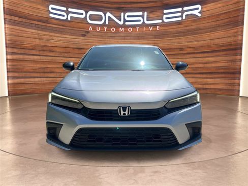 Used 2022 Honda Civic Sport image 9