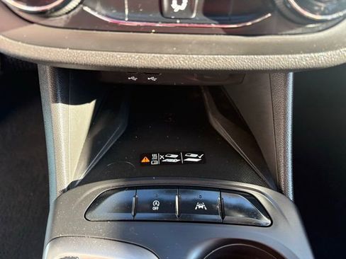 Used 2024 Buick Envista Preferred w/ Convenience II Package image 20