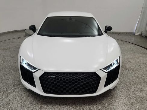 Used 2018 Audi R8 V10 RWD image 9
