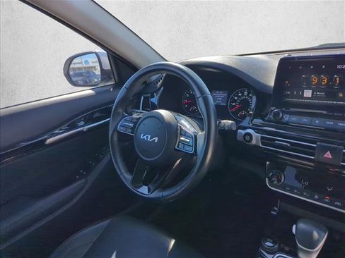Used 2022 Kia Seltos EX image 25