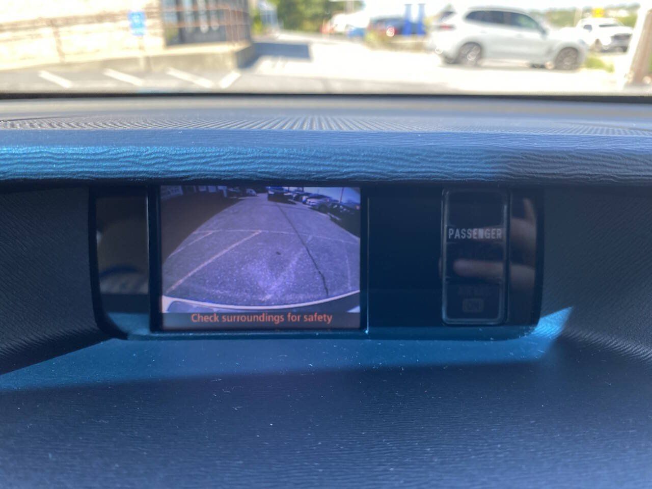 Used 2014 Toyota Sienna LE FWD image 29