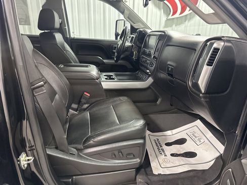 Used 2017 Chevrolet Silverado 2500 LTZ w/ Vortec Plus Package image 26