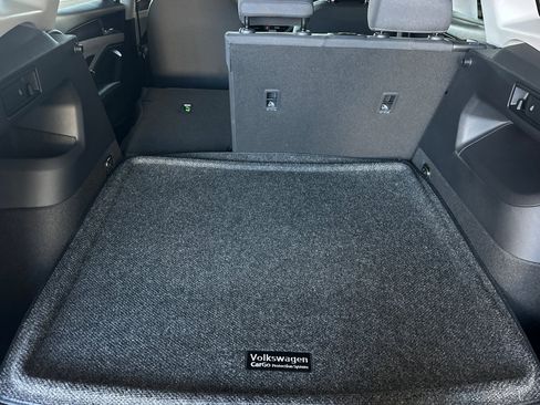 New 2025 Volkswagen Tiguan S image 13