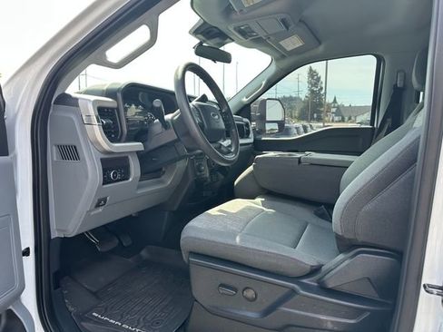 Used 2024 Ford F350 XLT w/ FX4 Off-Road Package AWD/4WD image 9