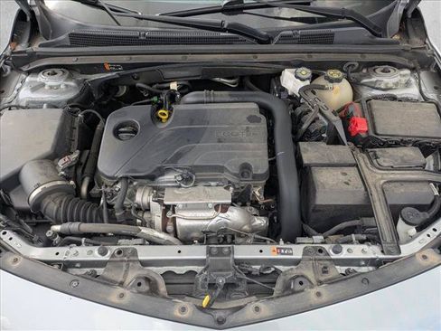 Used 2023 Chevrolet Malibu LT FWD image 20