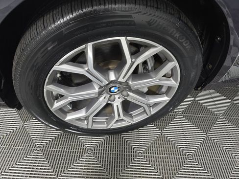 Used 2019 BMW X7 xDrive50i w/ Premium Package image 11