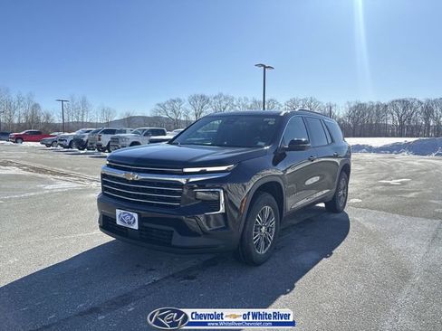 New 2026 Chevrolet Traverse LT w/ LPO, Floor Liner Package image 1