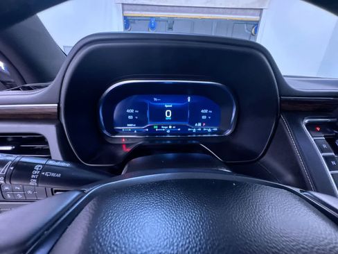 Used 2023 Chevrolet Tahoe Premier image 21