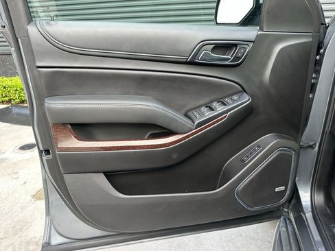 Used 2019 GMC Yukon SLT w/ Premium Edition AWD/4WD image 19