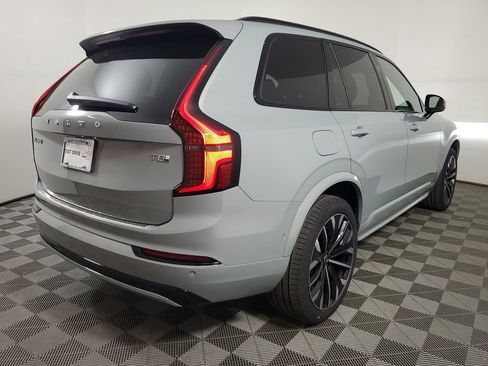 New 2026 Volvo XC90 T8 Ultra w/ Protection Package Premier AWD/4WD image 6