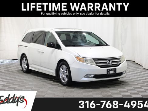 Used 2013 Honda Odyssey Touring image 1