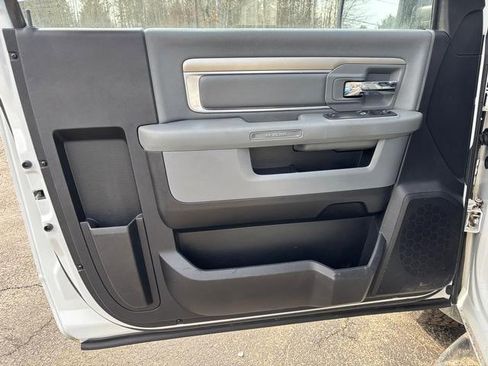 Used 2014 RAM 1500 Express image 10