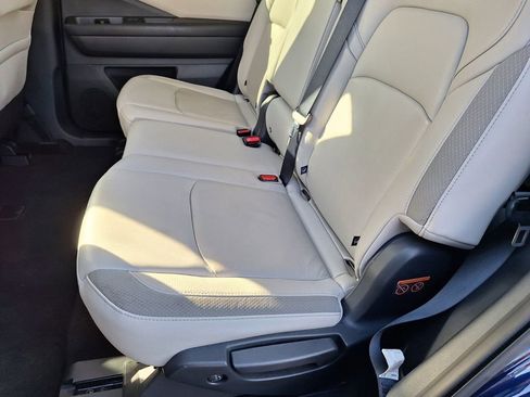 Used 2024 Nissan Pathfinder SL image 21