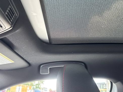 Used 2025 Volkswagen Jetta GLI Autobahn FWD image 16