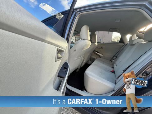 Used 2015 Toyota Prius One image 19