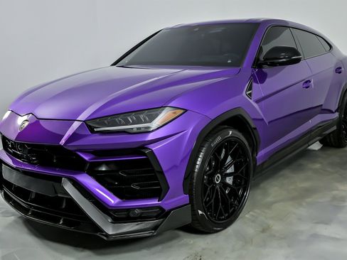 Used 2022 Lamborghini Urus image 6