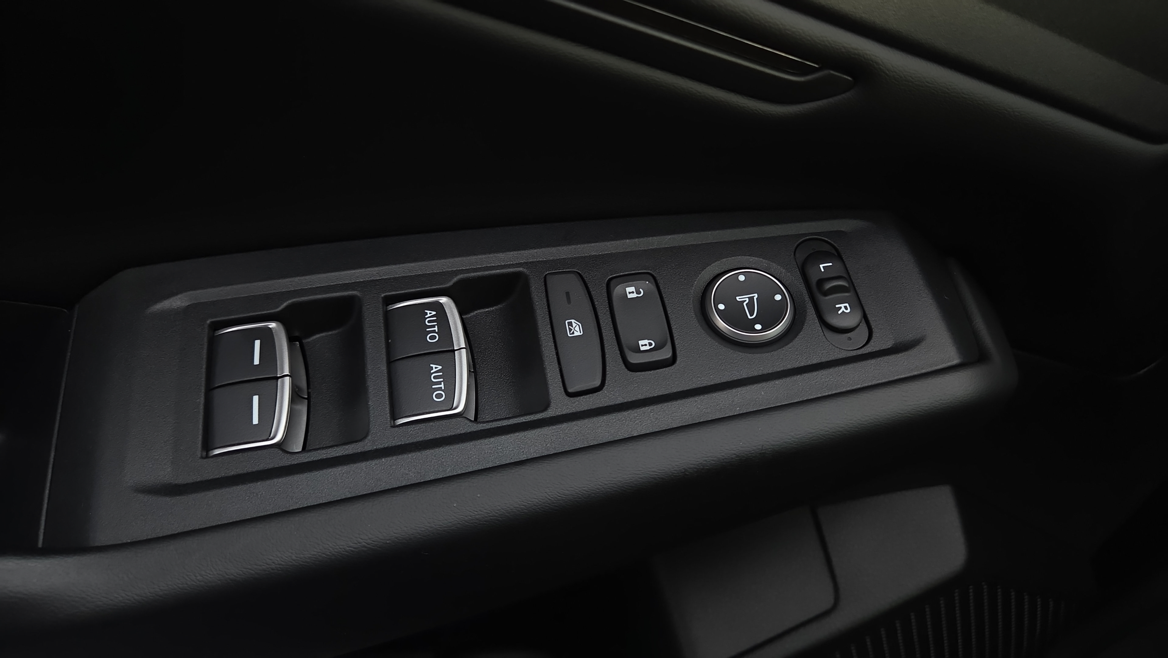 Used 2023 Honda Accord EX image 37