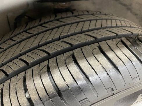 Used 2023 Buick Encore GX Preferred image 8